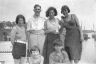 neg. Gwlad, Brenda & others, houseboat hol